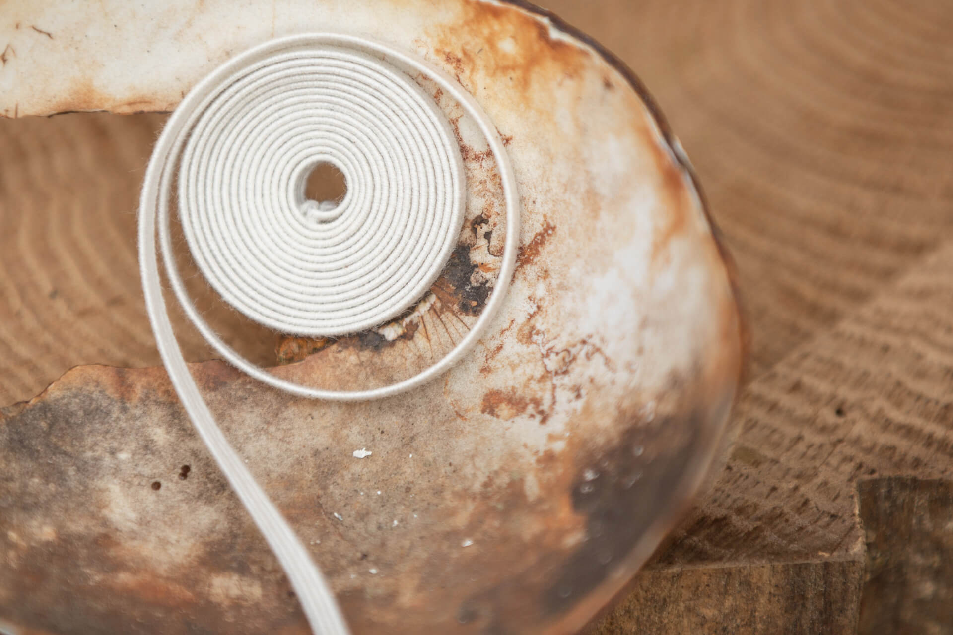 bio-gummiband-aus-baumwolle-und-naturkautschuk-natur-6mm Bio Gummiband aus Baumwolle und Naturkautschuk natur 6mm