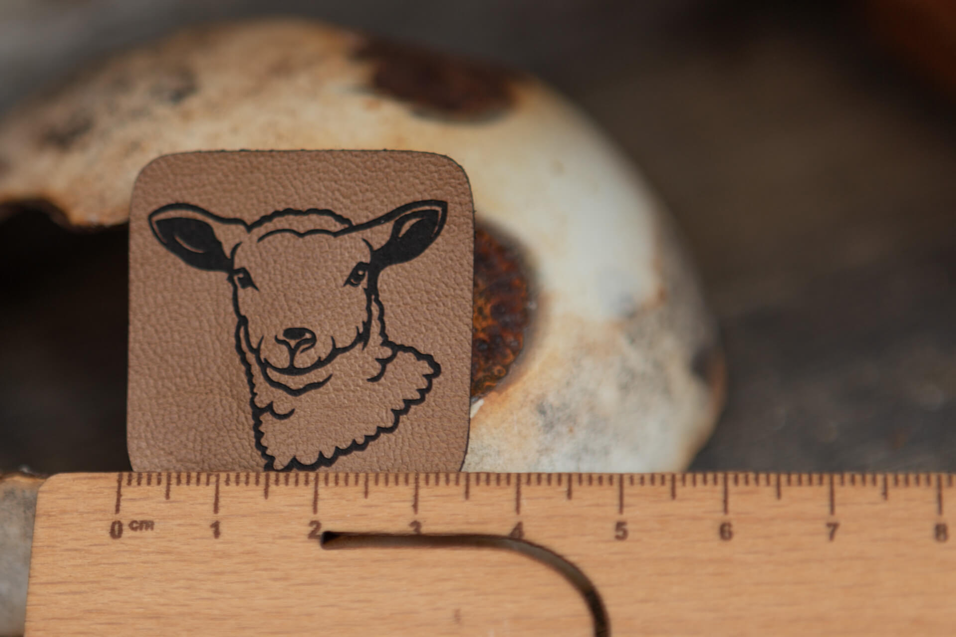 Weiches Bio Label zum Aufnähen Schaf Detailansicht